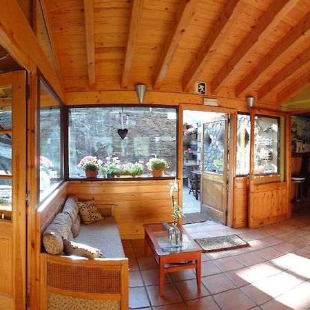 Xalet Refugi Pere Carne Hostel La Molina  Buitenkant foto