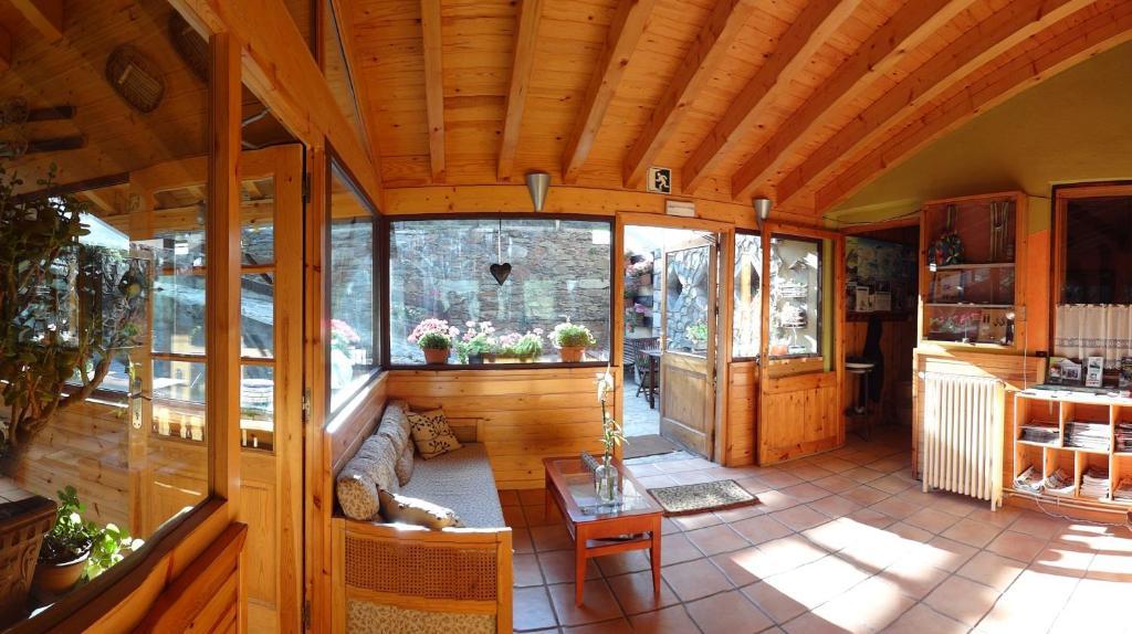 Xalet Refugi Pere Carne Hostel La Molina  Buitenkant foto